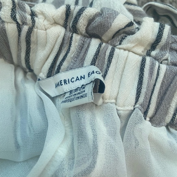 American eagle flowy shorts. - Picture 4 of 4